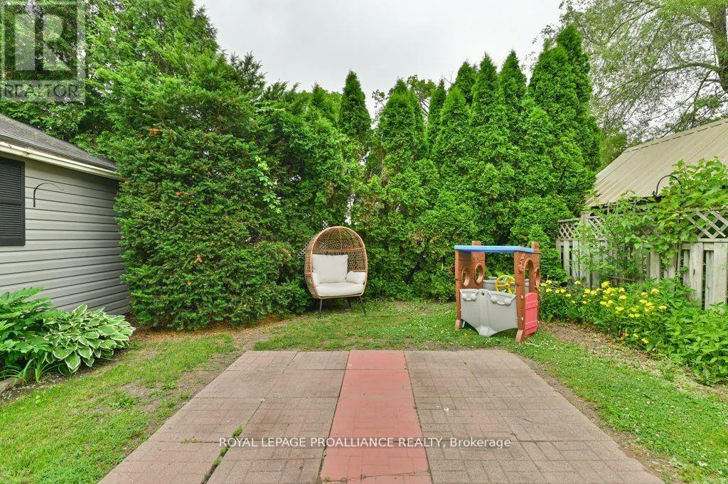 306 BLEECKER AVENUE