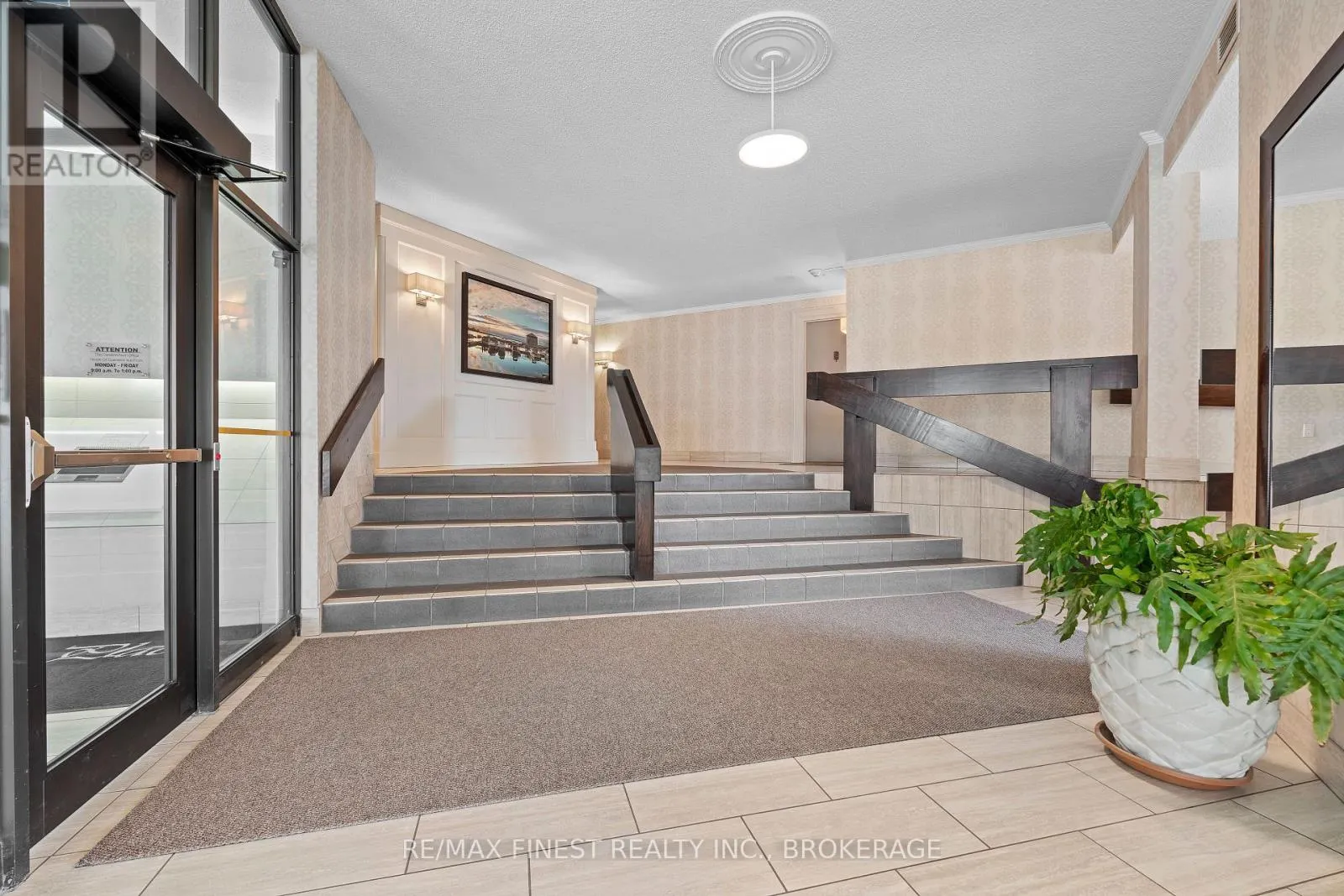306 - 185 ONTARIO STREET, #306