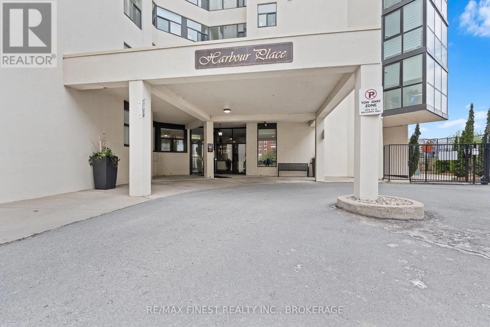 306 - 185 ONTARIO STREET, #306