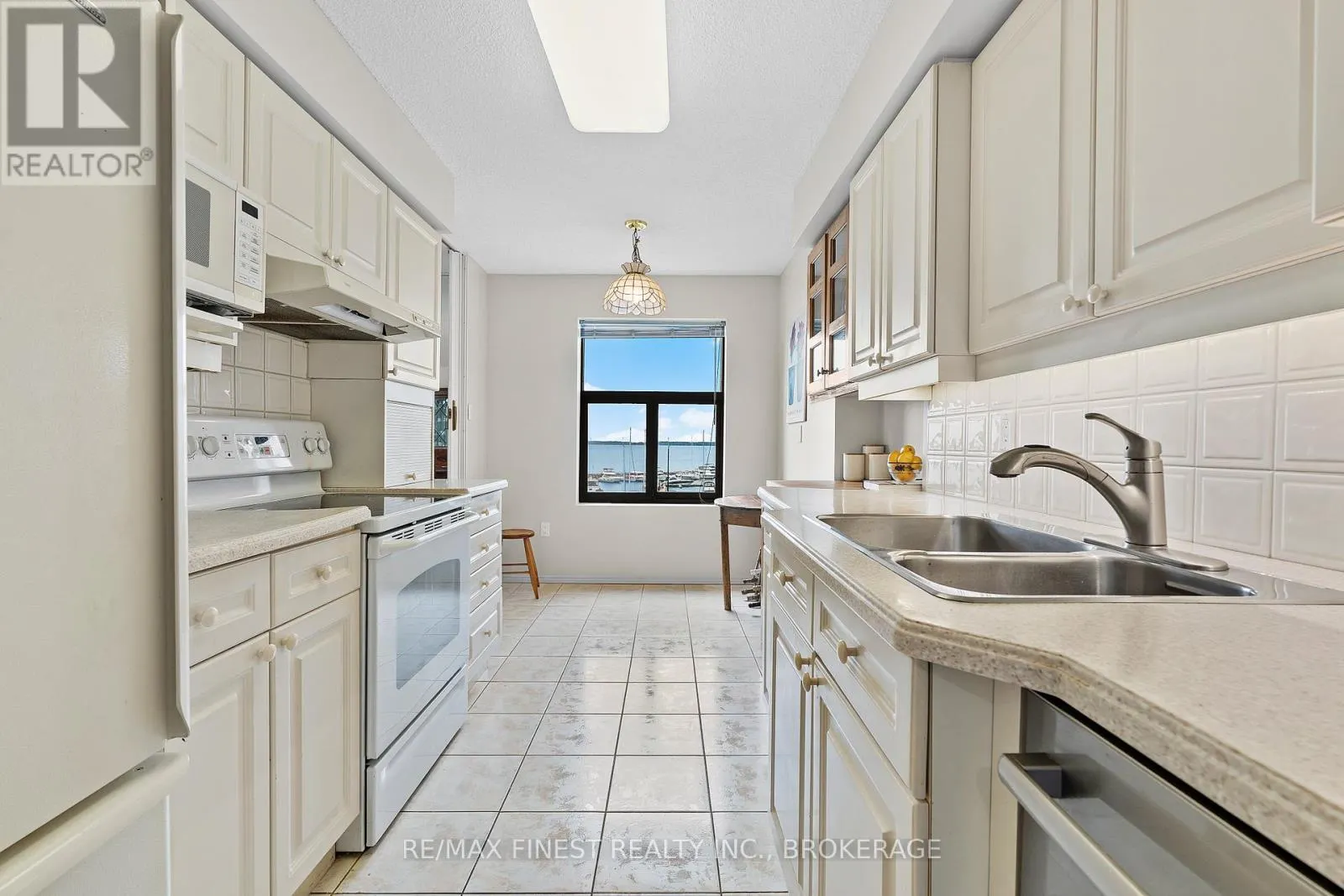 306 - 185 ONTARIO STREET, #306
