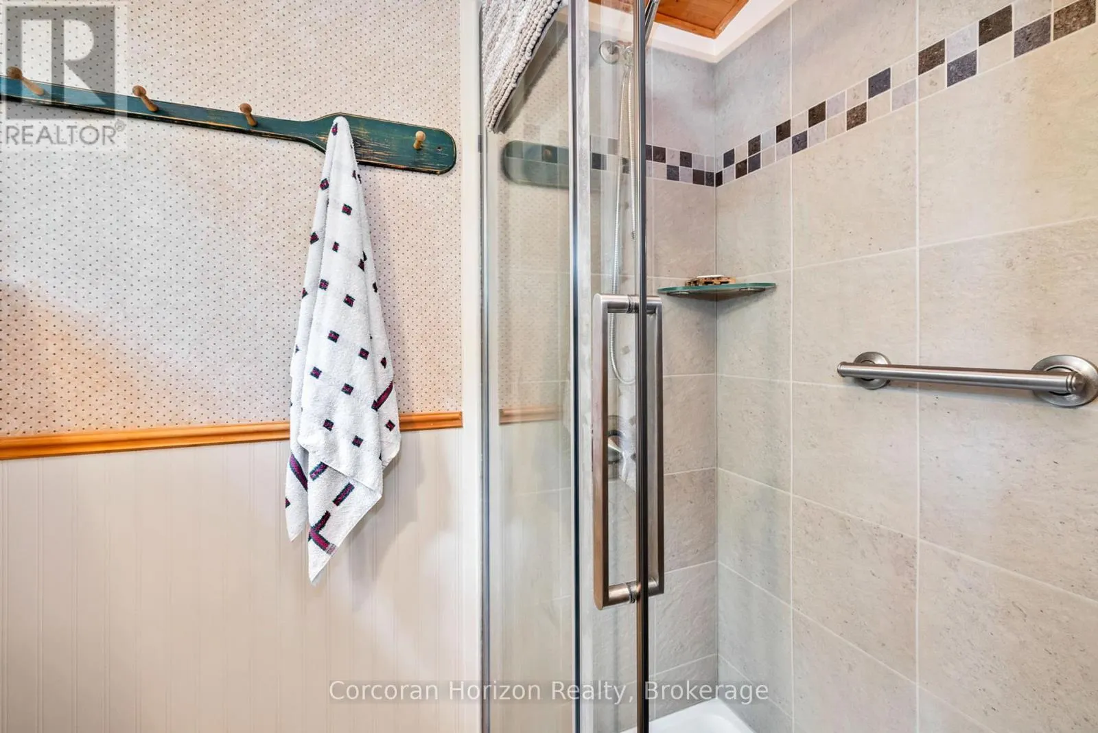 162 WINDING WAY