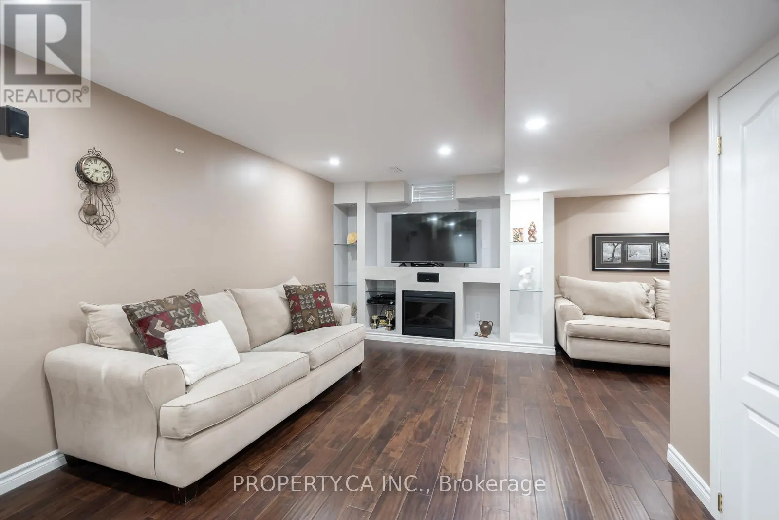 33 PANORAMA WAY
