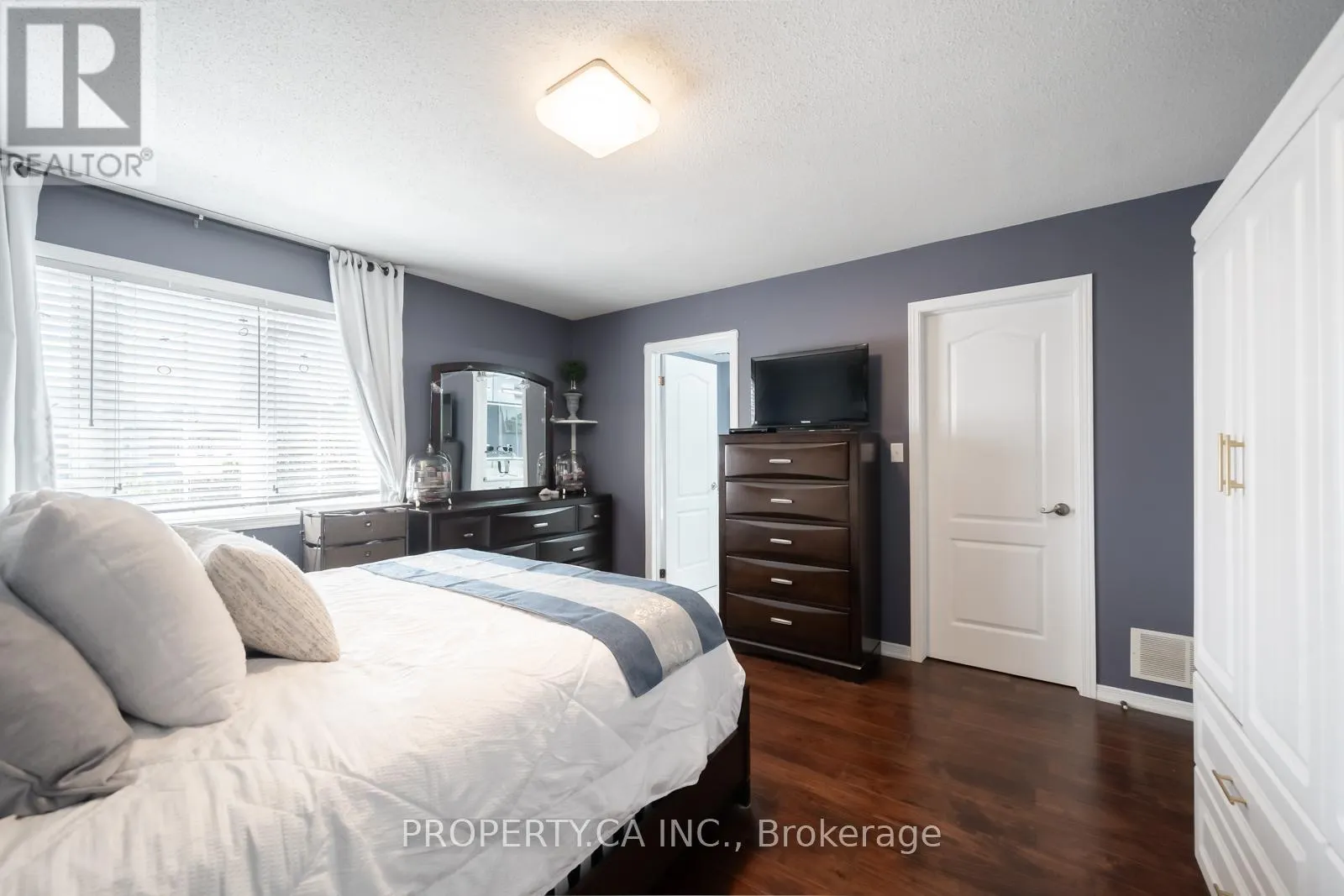 33 PANORAMA WAY