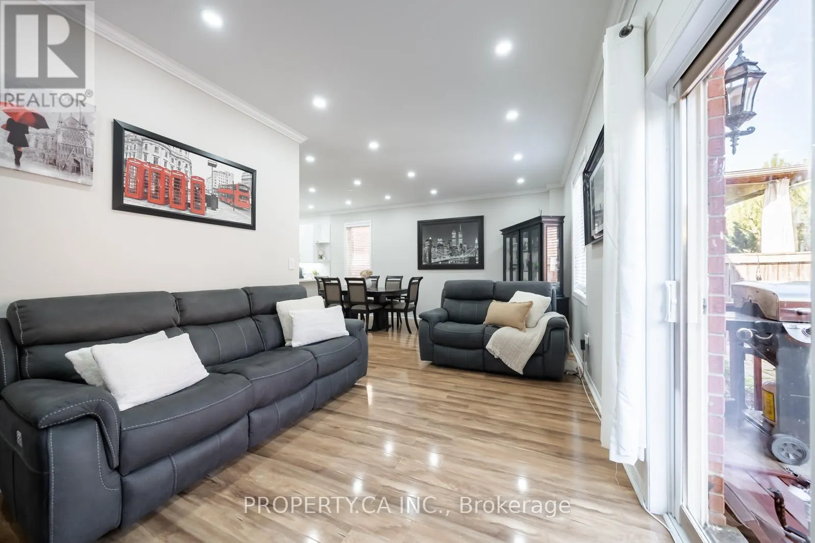 33 PANORAMA WAY