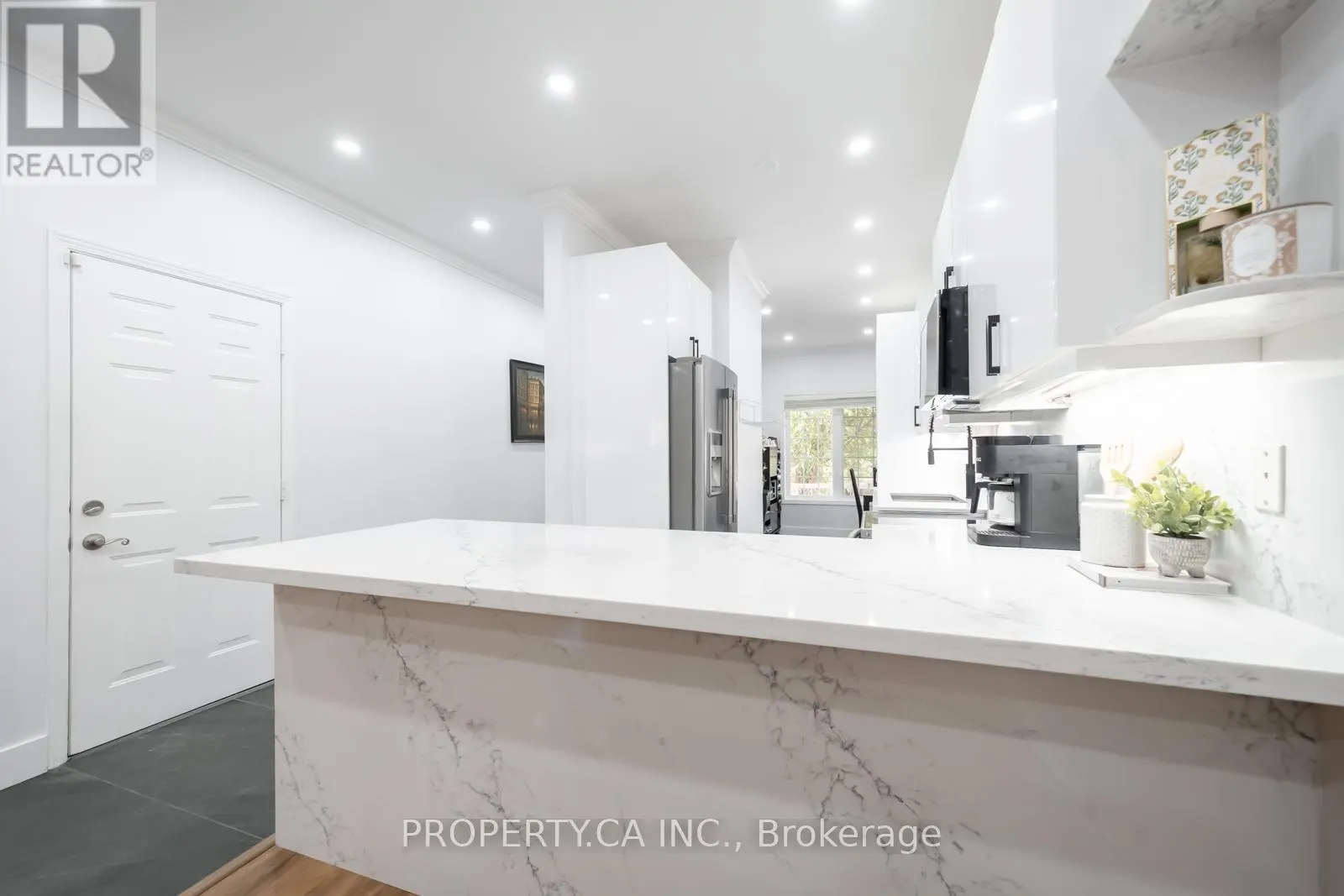 33 PANORAMA WAY