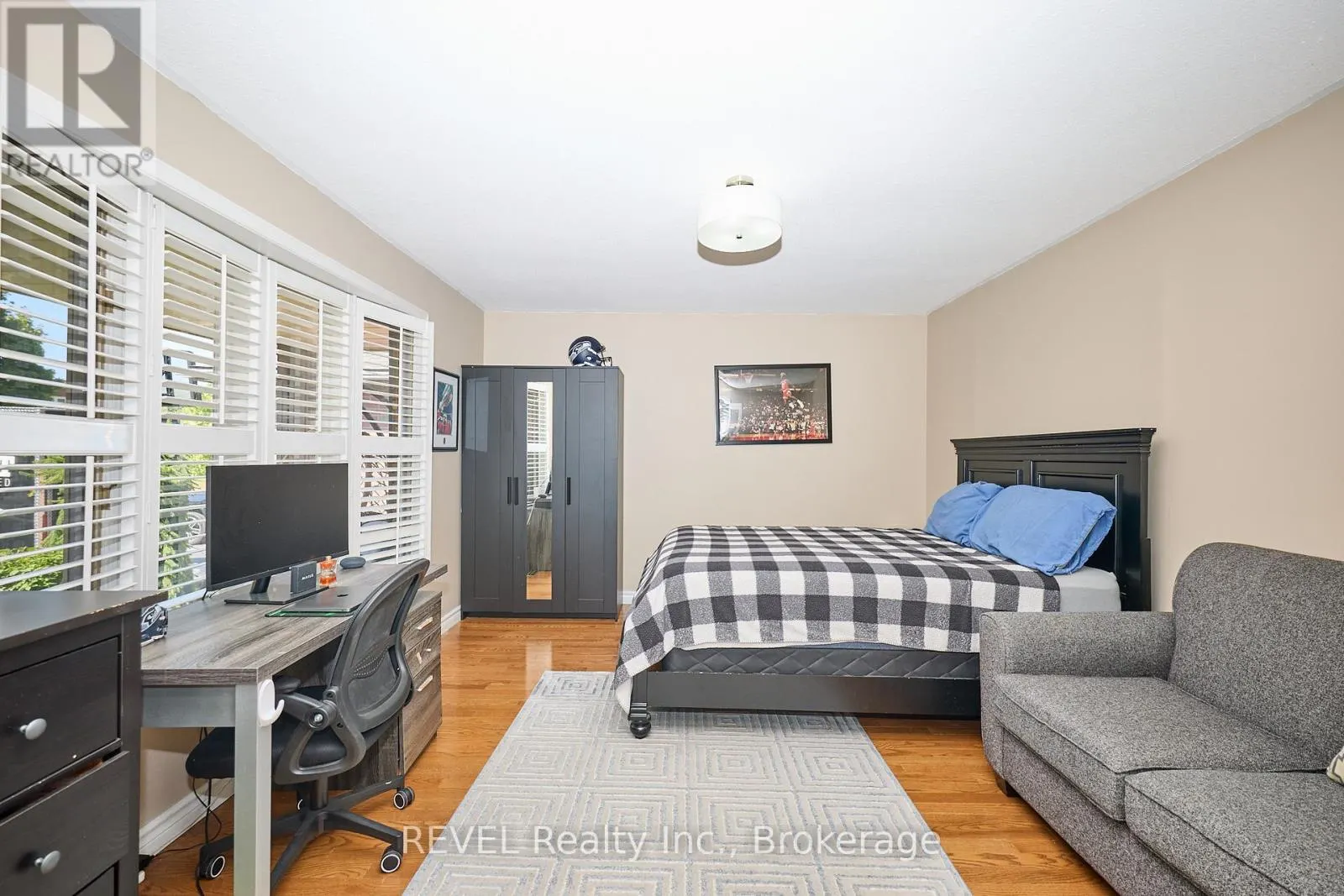 10 BASCARY CRESCENT