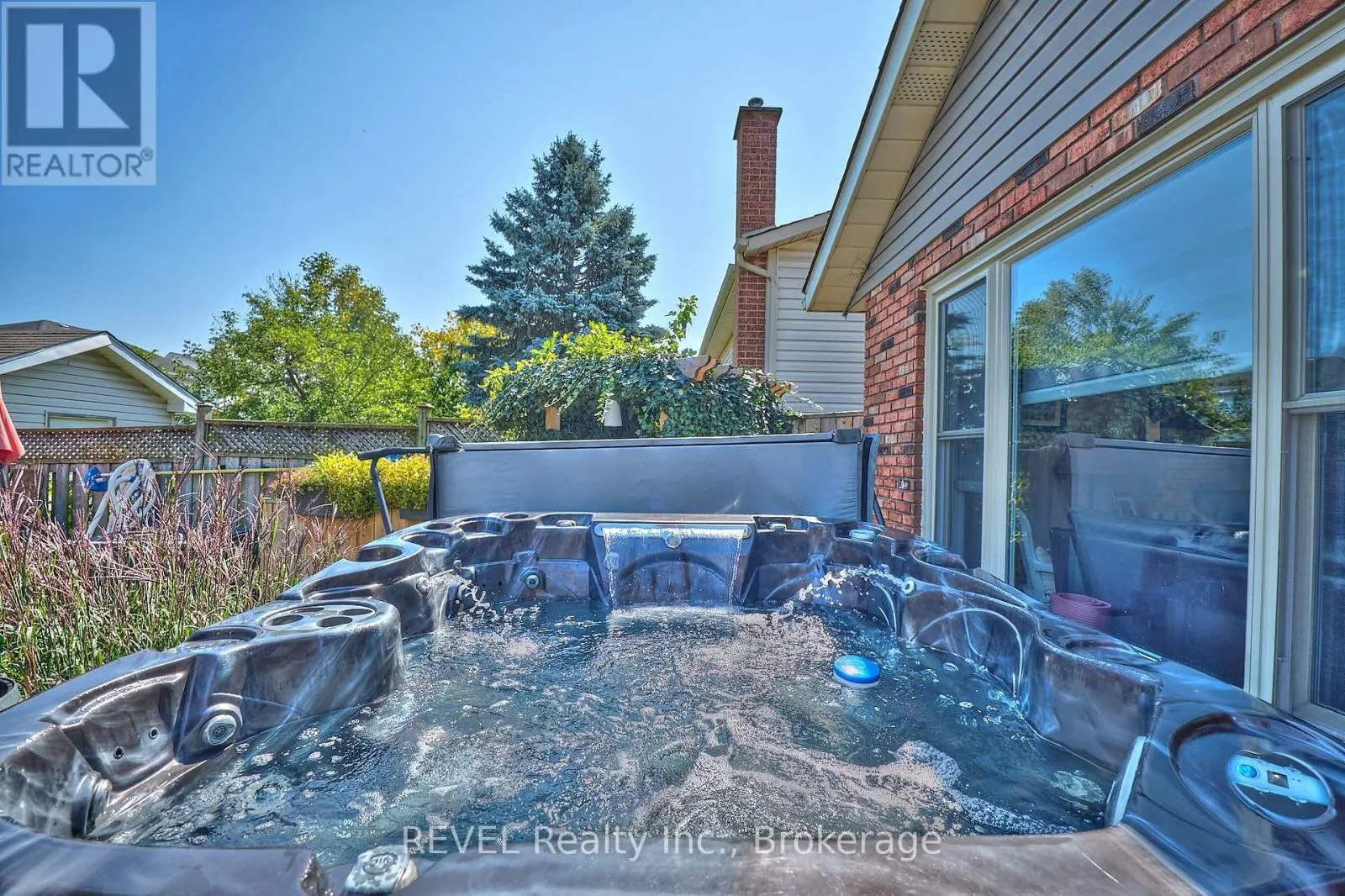 10 BASCARY CRESCENT