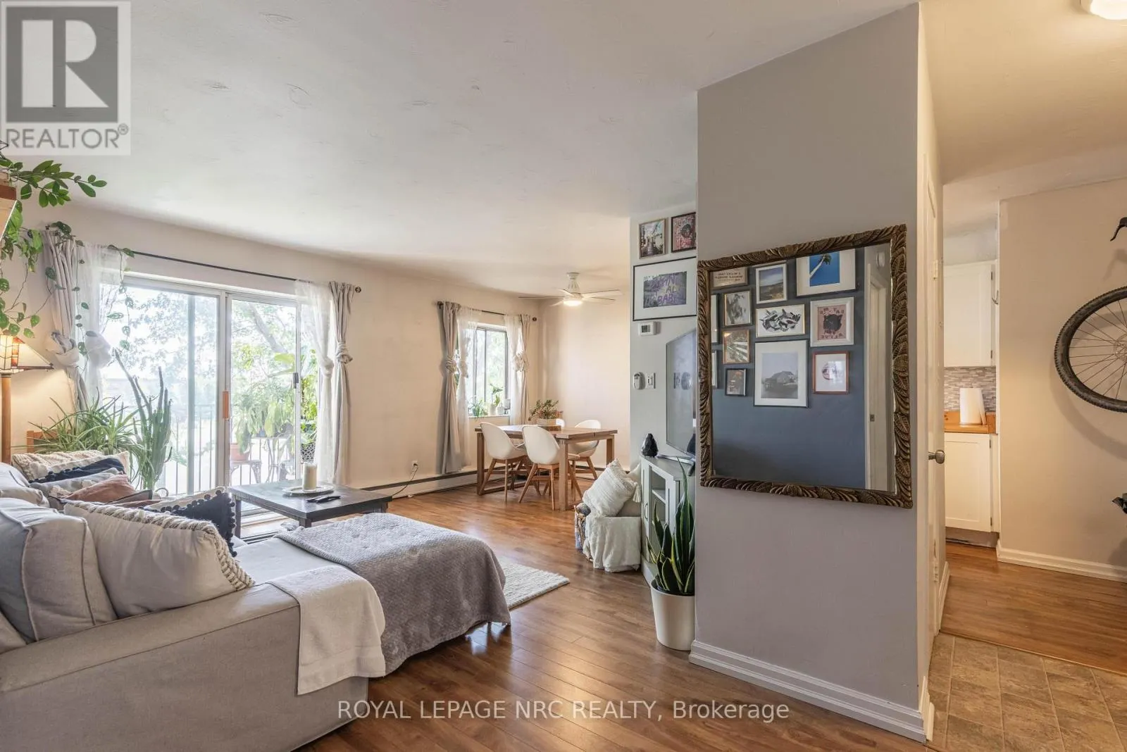 34 - 456 CARLTON STREET, #34