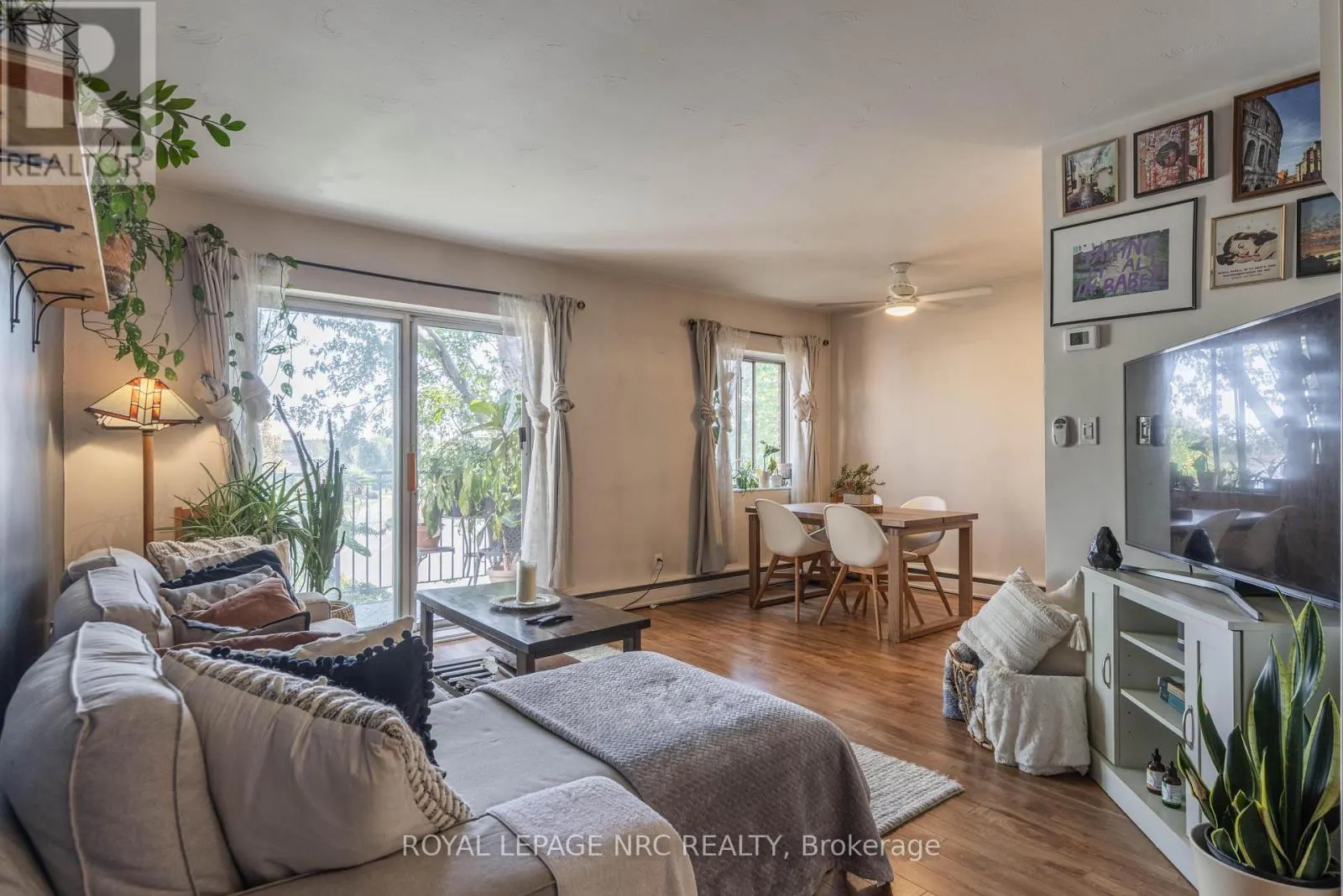 34 - 456 CARLTON STREET, #34