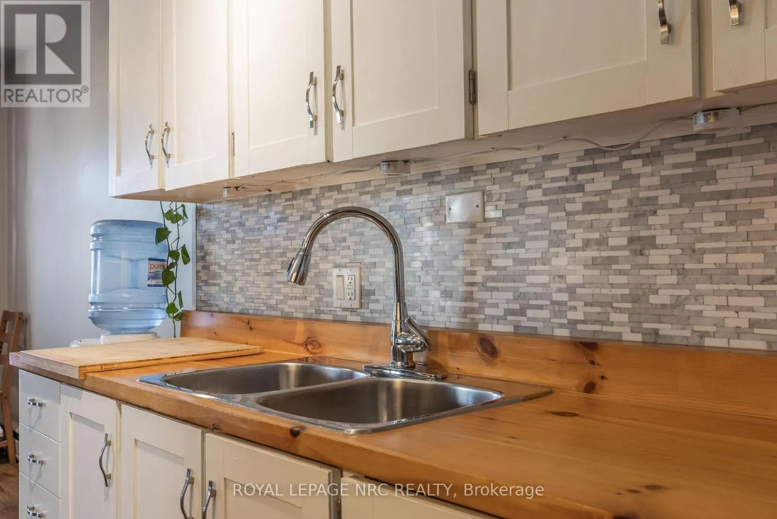 34 - 456 CARLTON STREET, #34