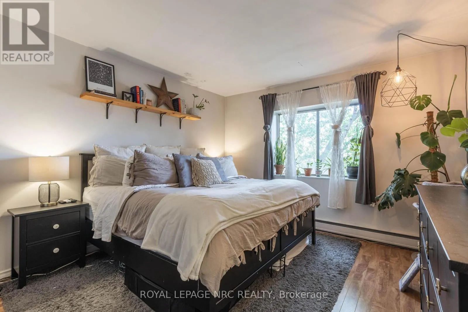 34 - 456 CARLTON STREET, #34