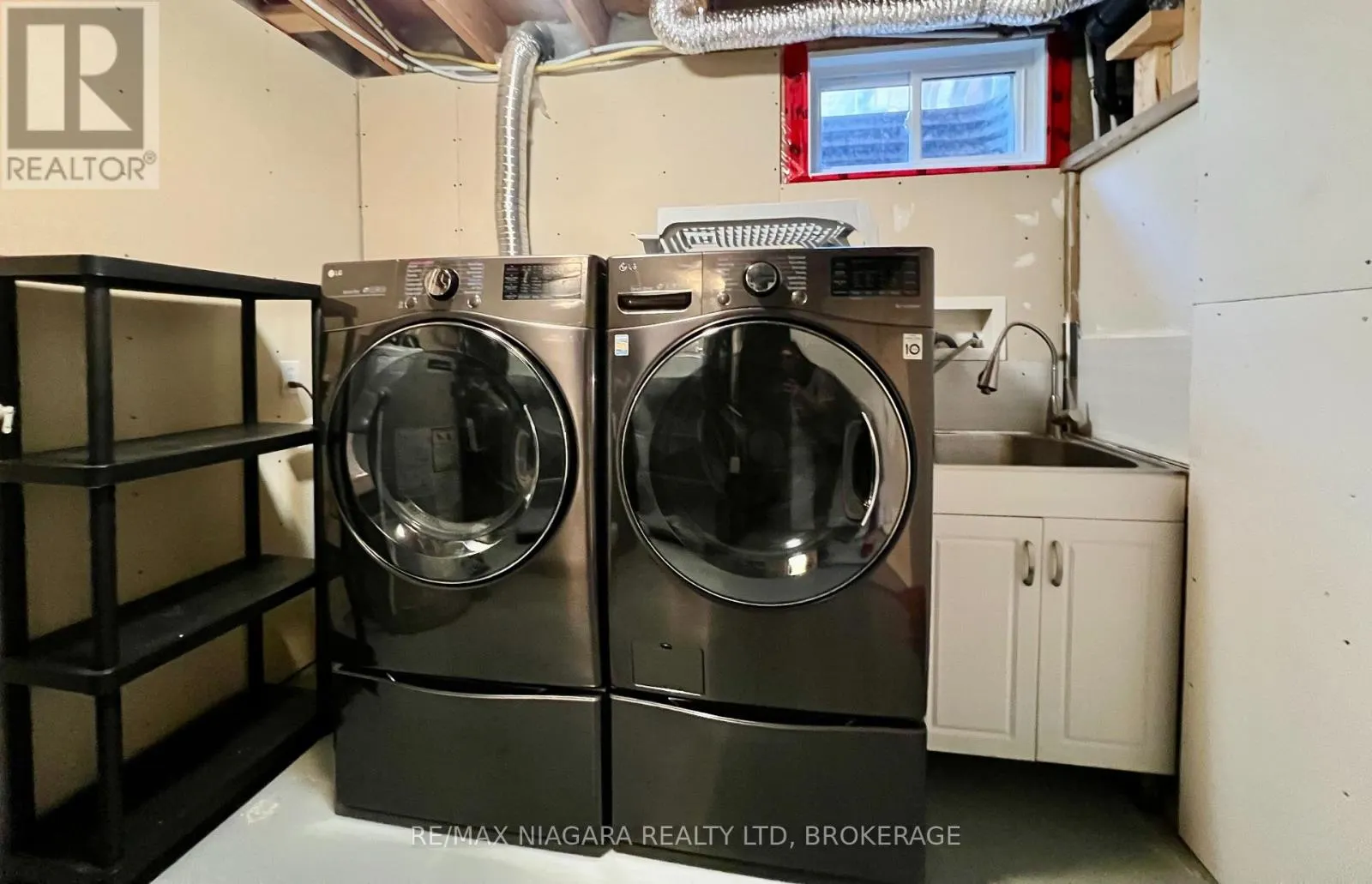 LOWER - 7253 THORNHILL CRESCENT, #Lower