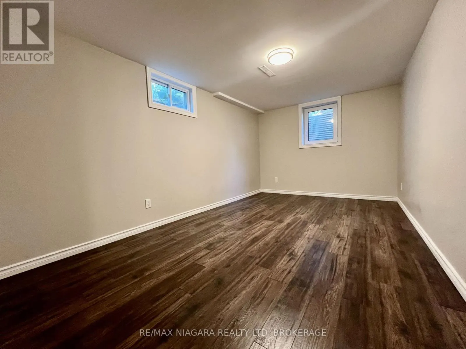 LOWER - 7253 THORNHILL CRESCENT, #Lower