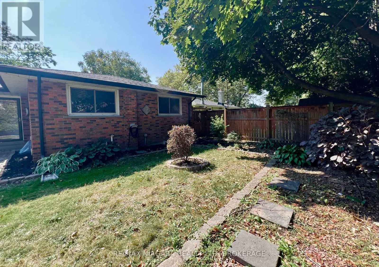 LOWER - 7253 THORNHILL CRESCENT, #Lower