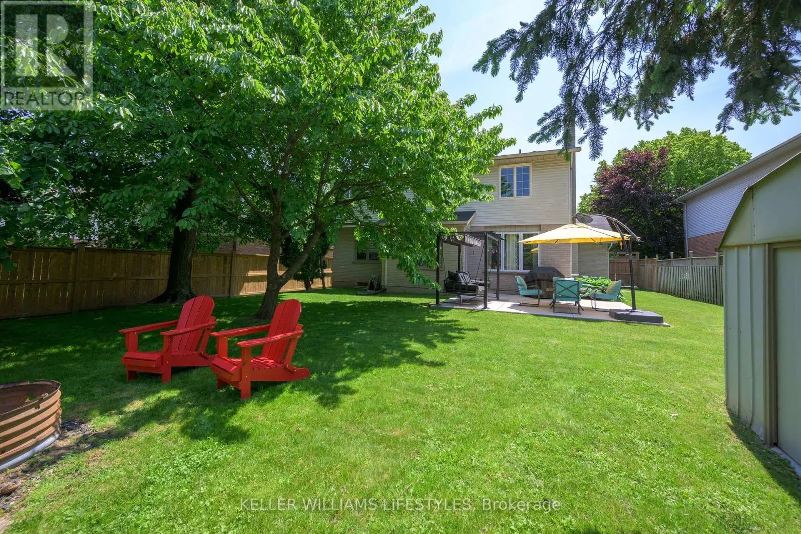 18 THUNDERBIRD CRESCENT