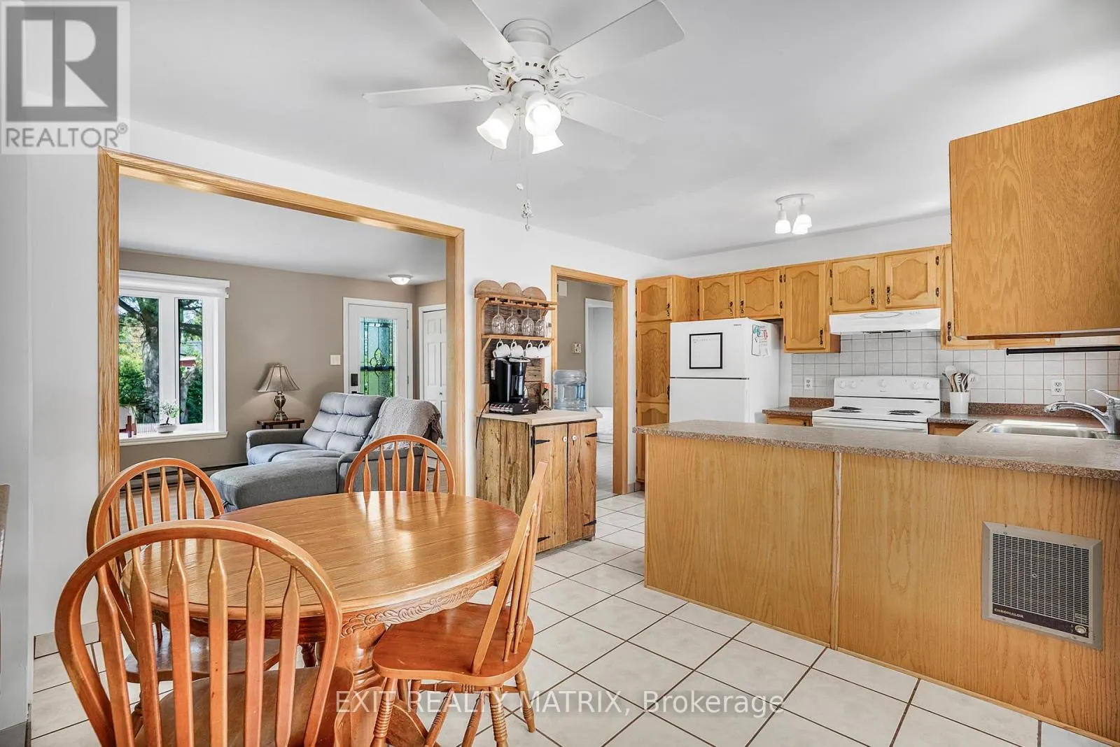 2896 FRONT ROAD