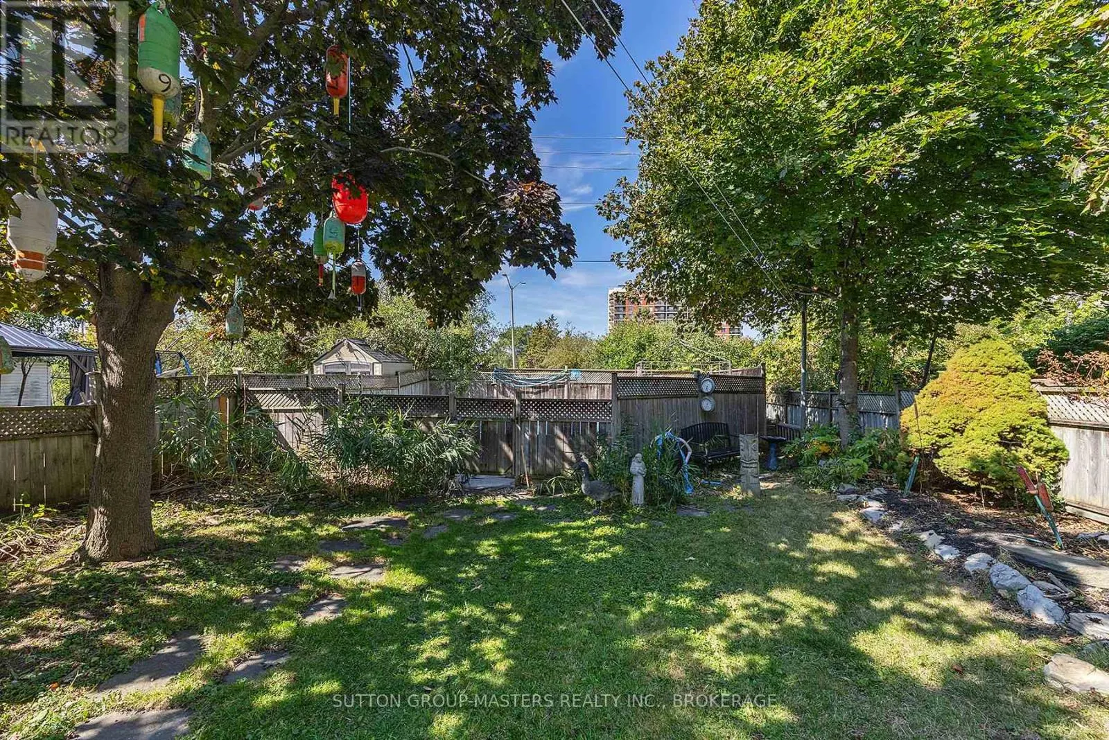 580 MACDONNELL STREET