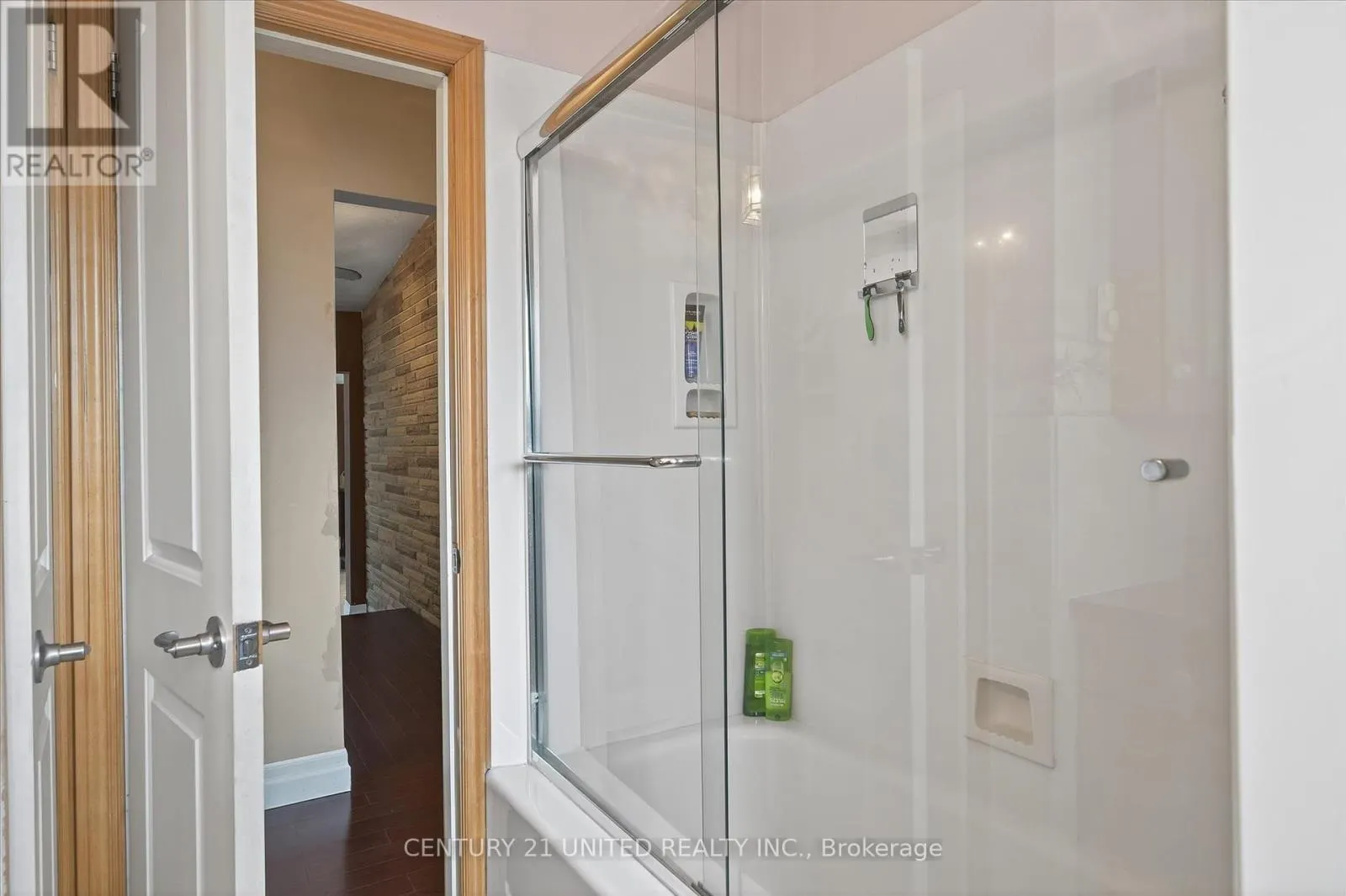 2524 SHERBROOKE STREET W