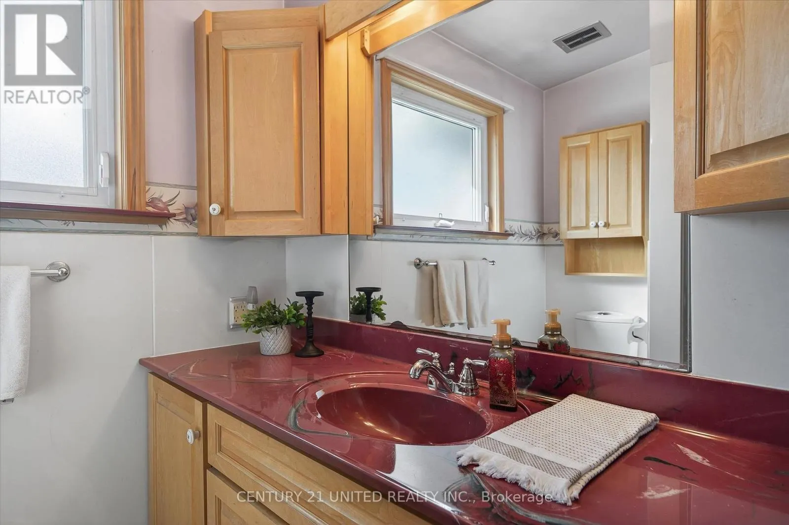 2524 SHERBROOKE STREET W
