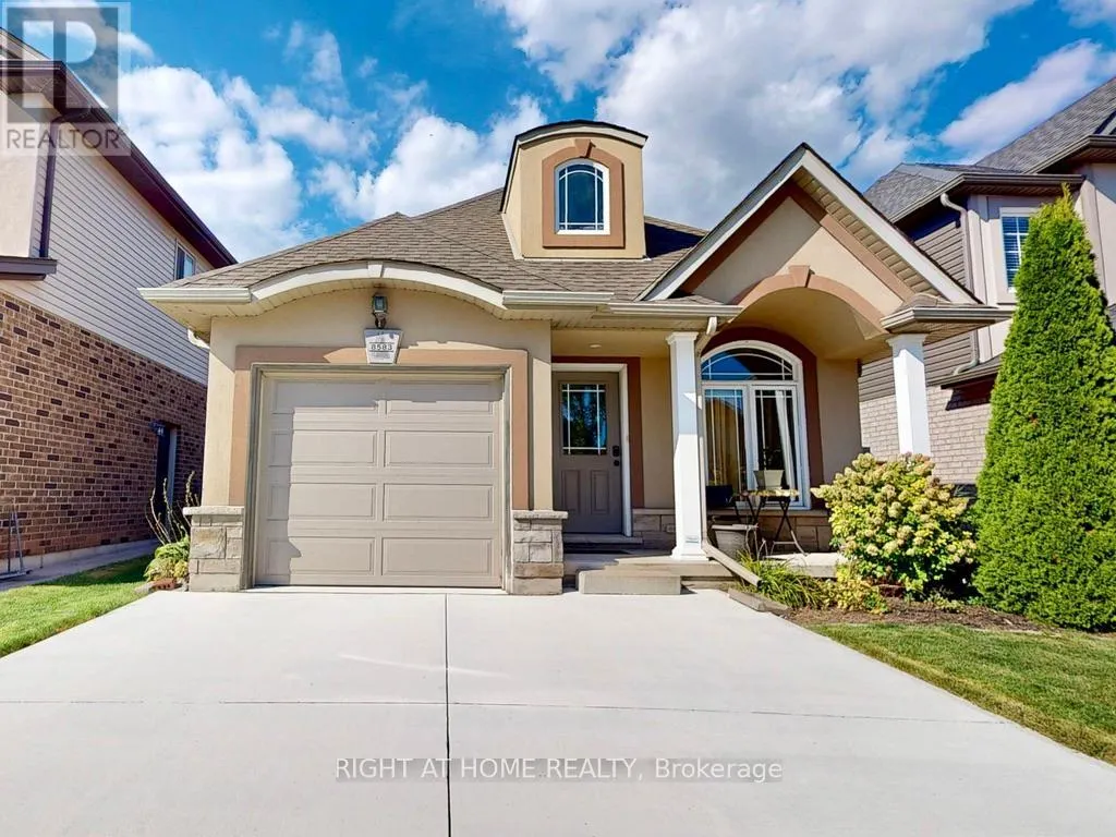 8583 JENNIFER CRESCENT