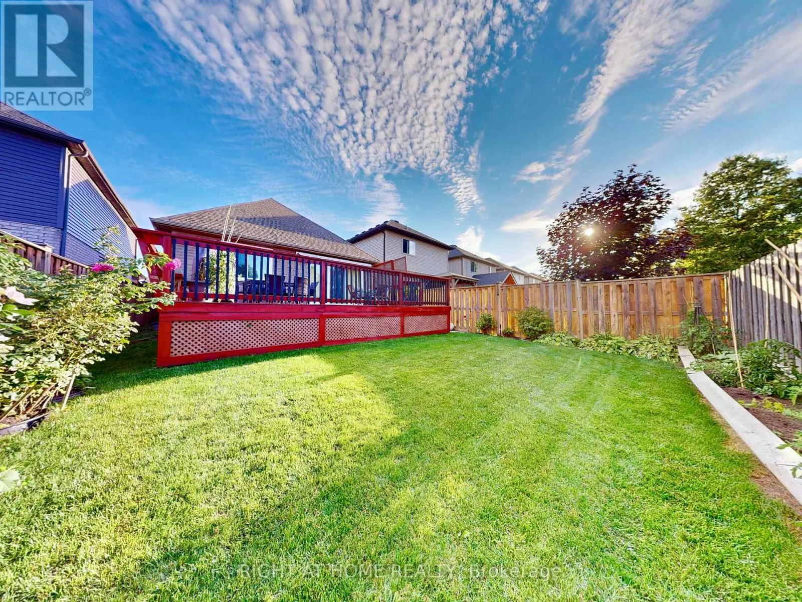 8583 JENNIFER CRESCENT