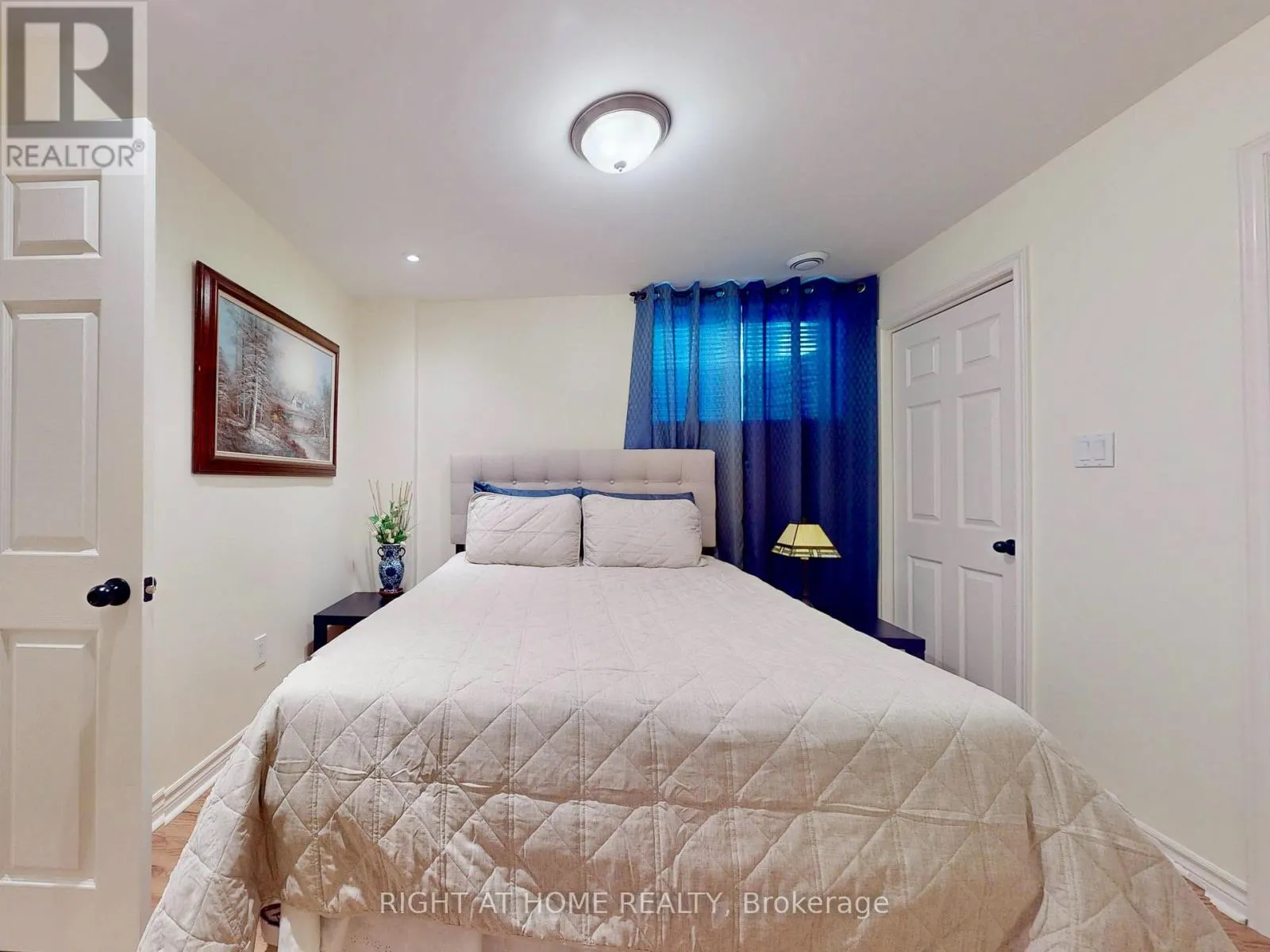 8583 JENNIFER CRESCENT