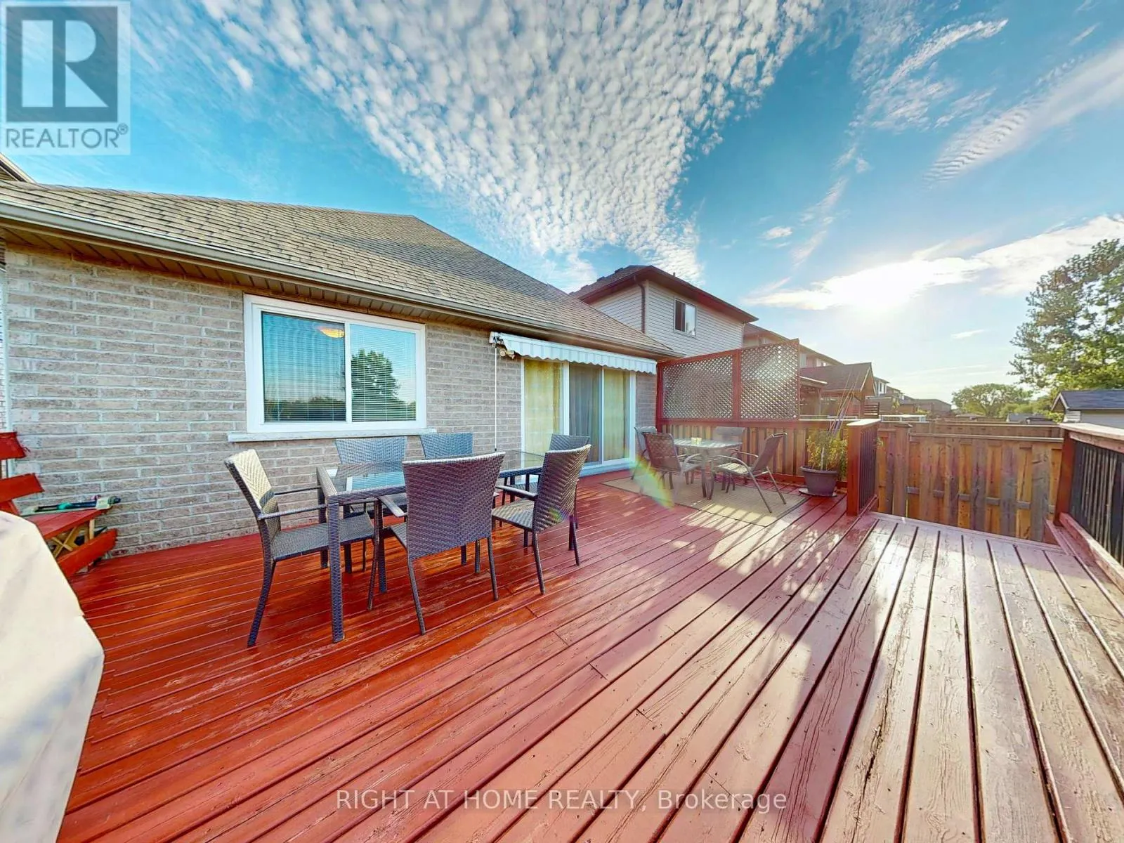 8583 JENNIFER CRESCENT
