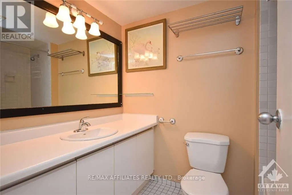 512 - 2760 CAROUSEL CRESCENT