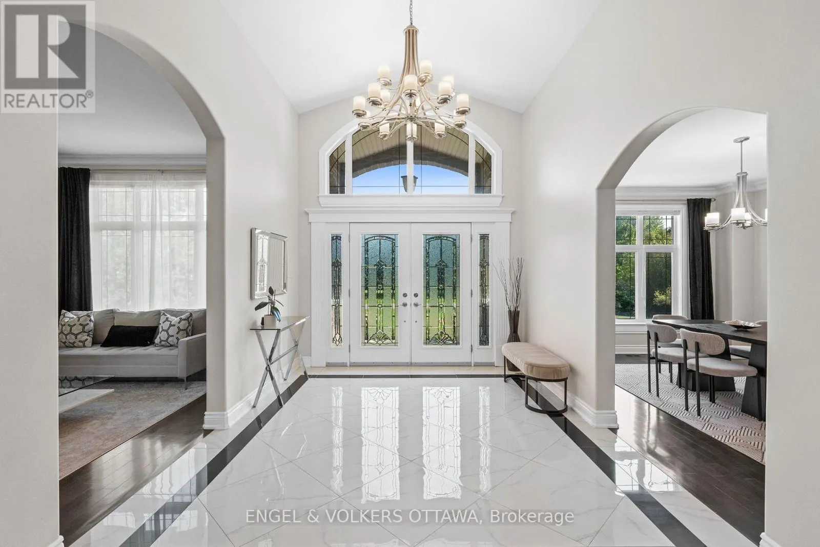 1028 RICK HANSEN CRESCENT