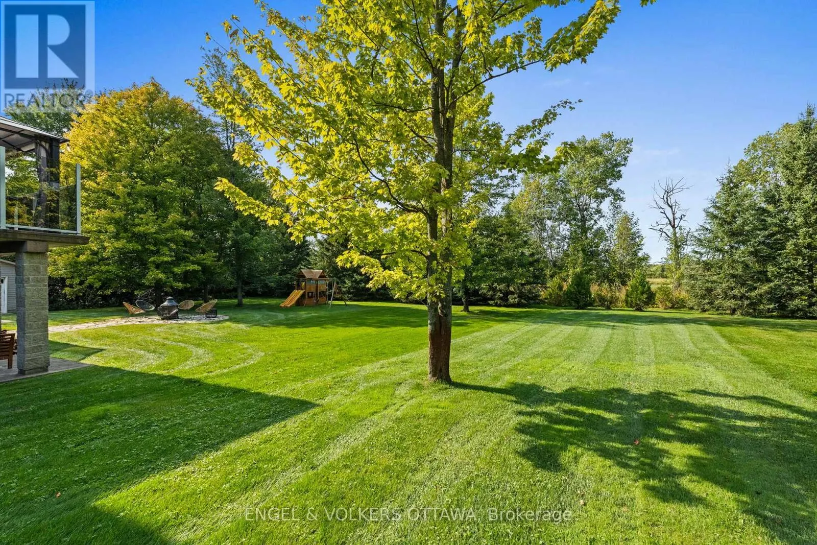 1028 RICK HANSEN CRESCENT
