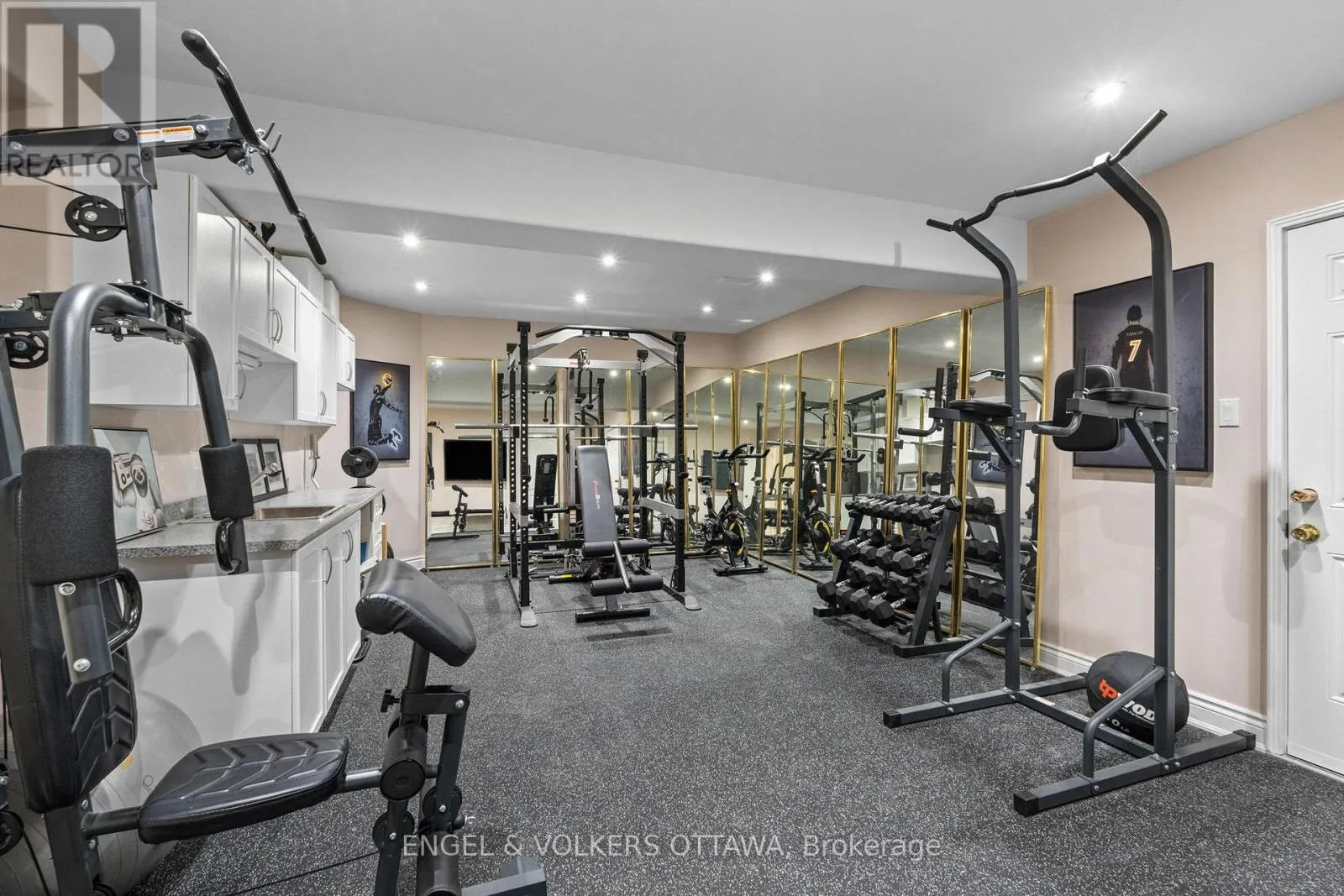 1028 RICK HANSEN CRESCENT