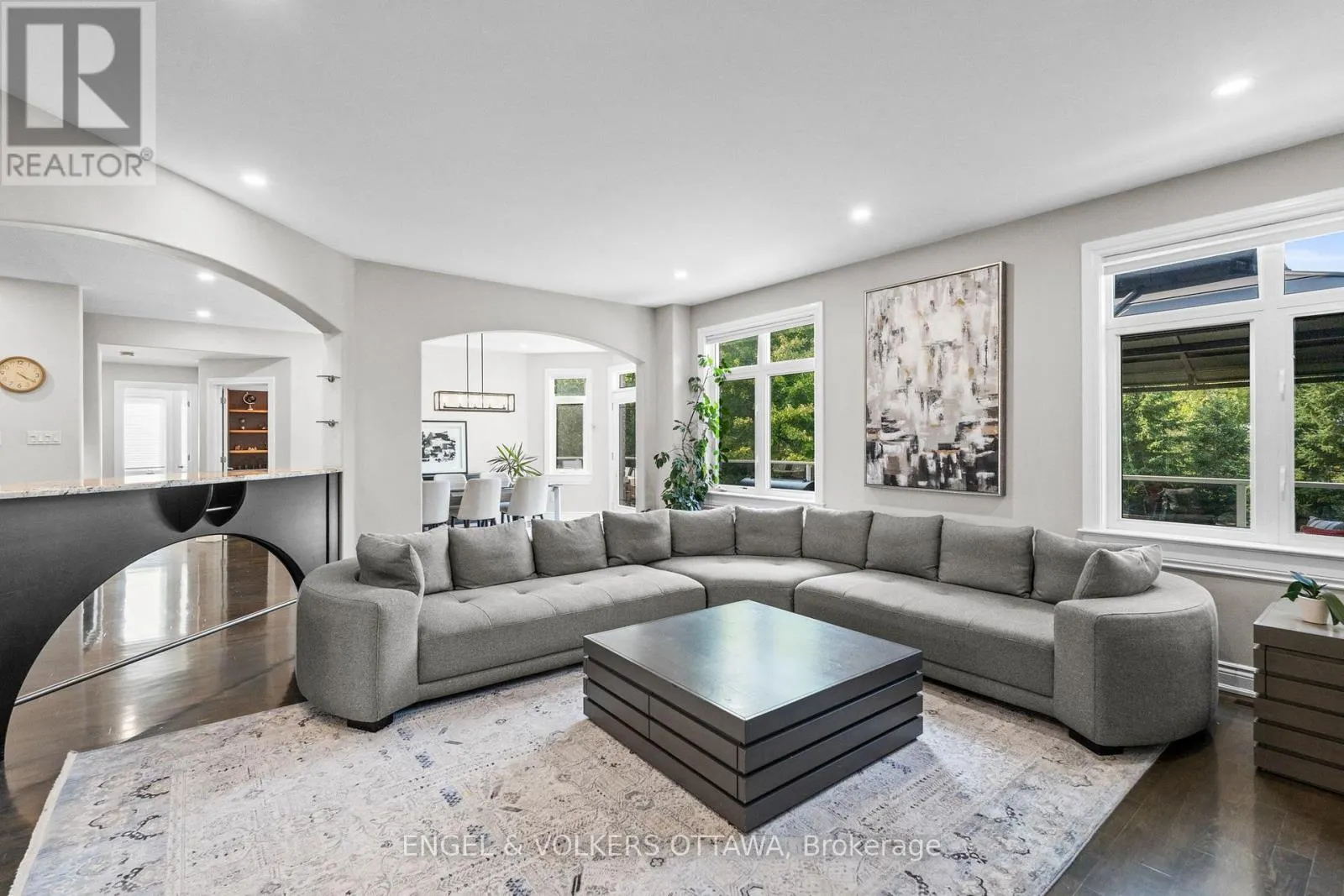 1028 RICK HANSEN CRESCENT
