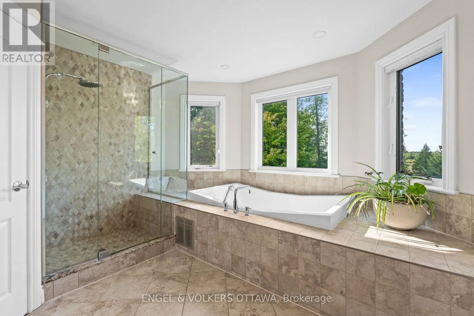 1028 RICK HANSEN CRESCENT