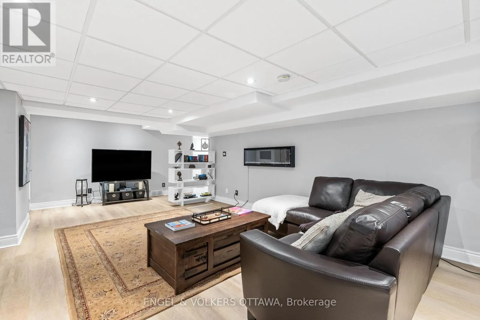 6163 ELKWOOD DRIVE