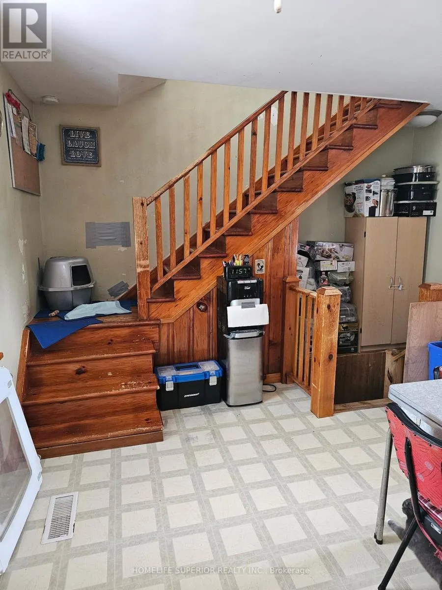 98 PAUL DRIVE