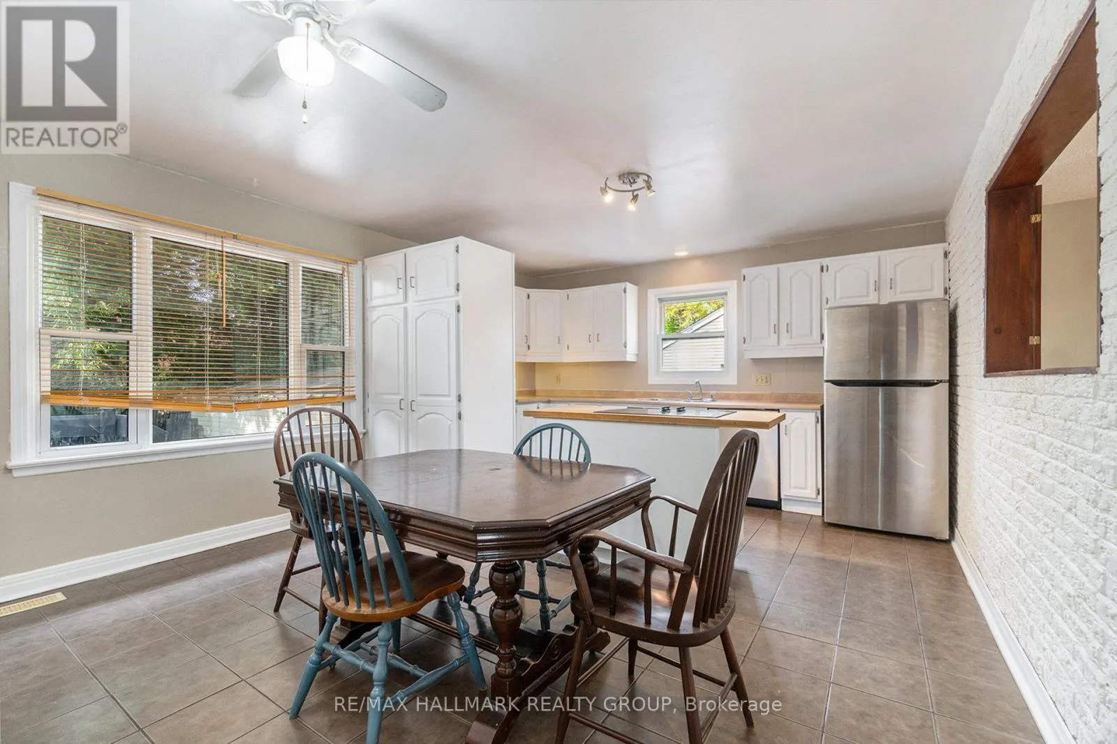 1 - 426 BLAKE BOULEVARD