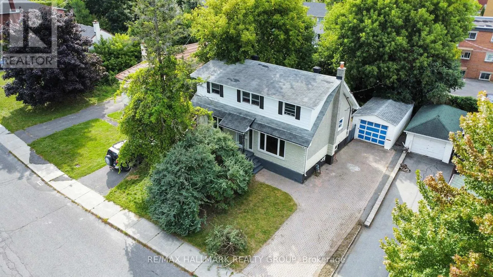 1 - 426 BLAKE BOULEVARD