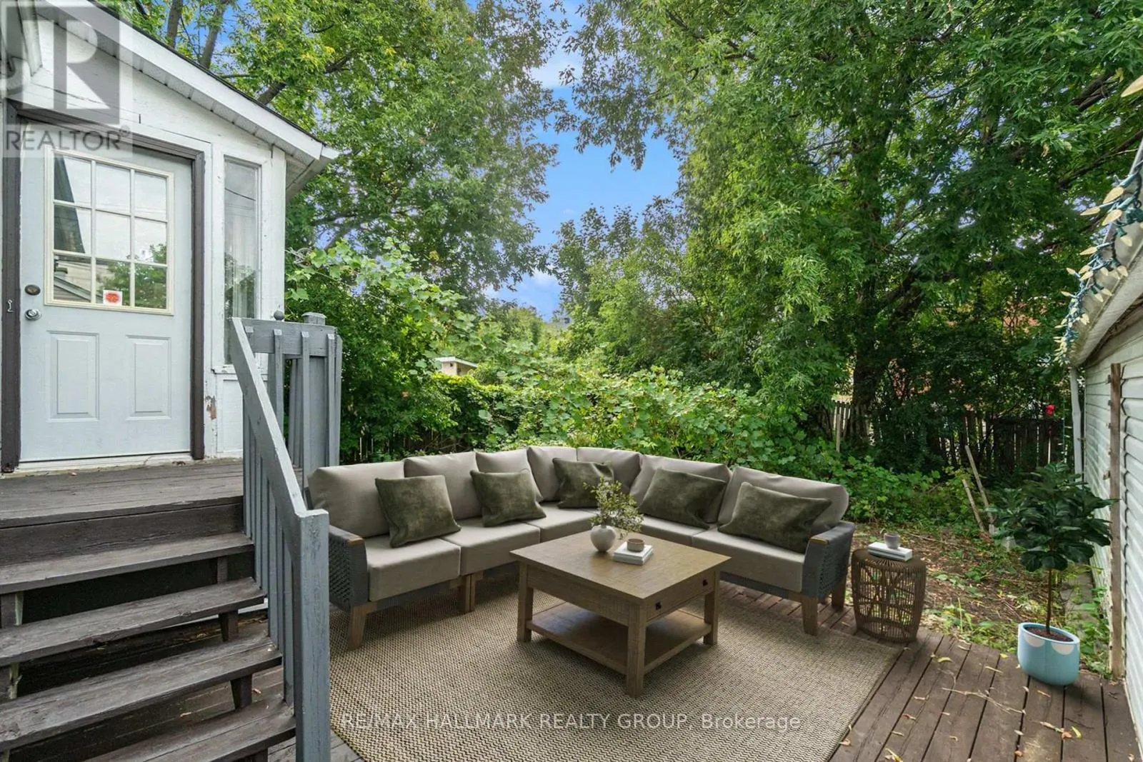 1 - 426 BLAKE BOULEVARD
