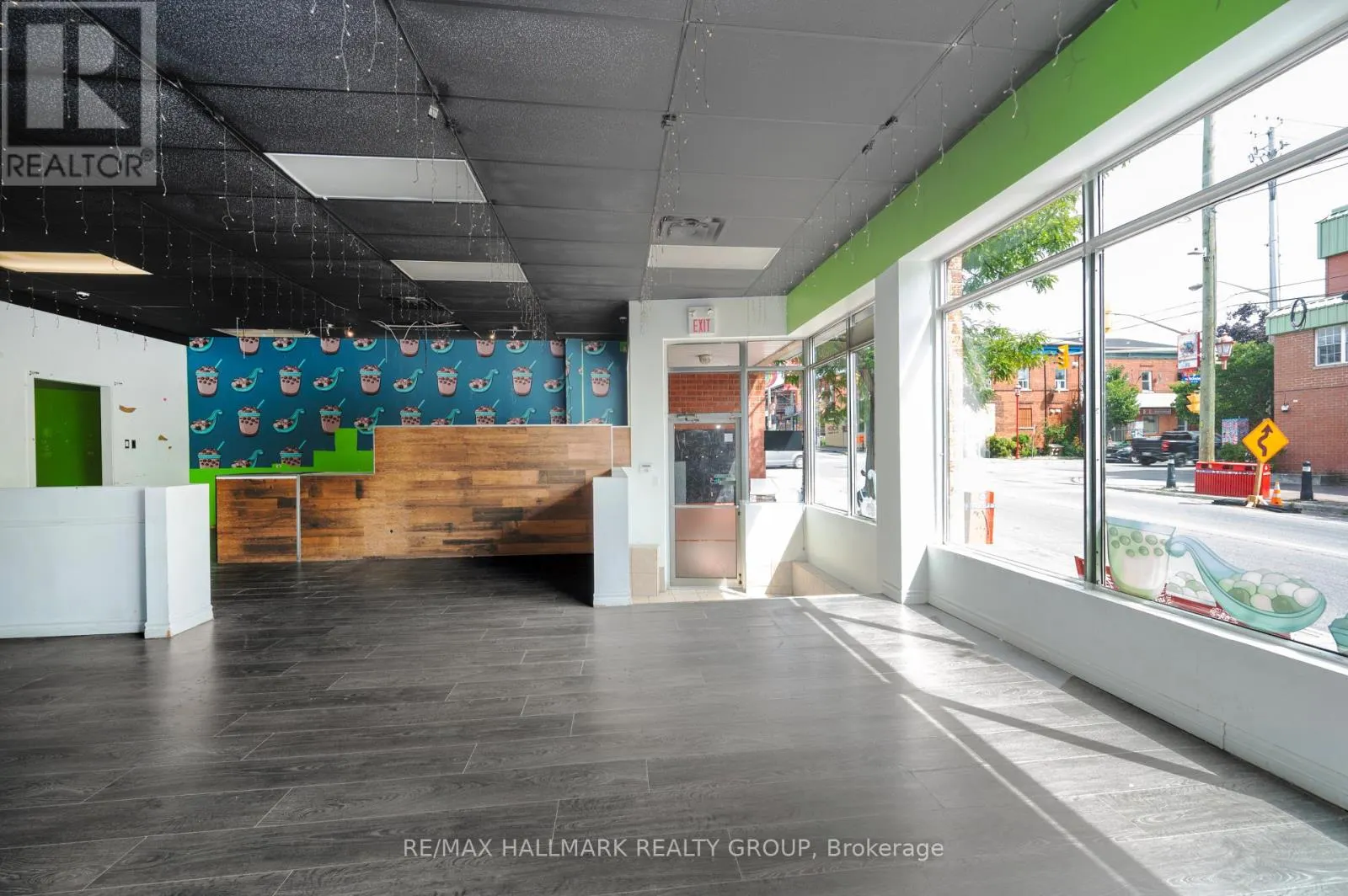 843-839 SOMERSET STREET W