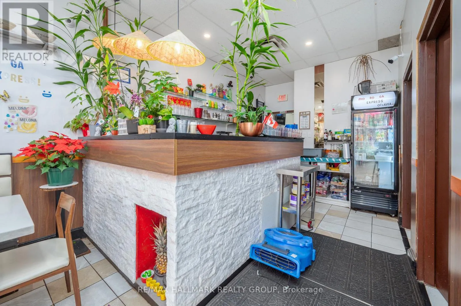 843-839 SOMERSET STREET W