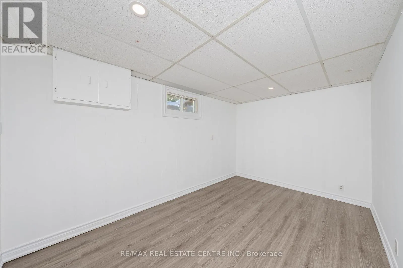 601 HOLLYWOOD PLACE