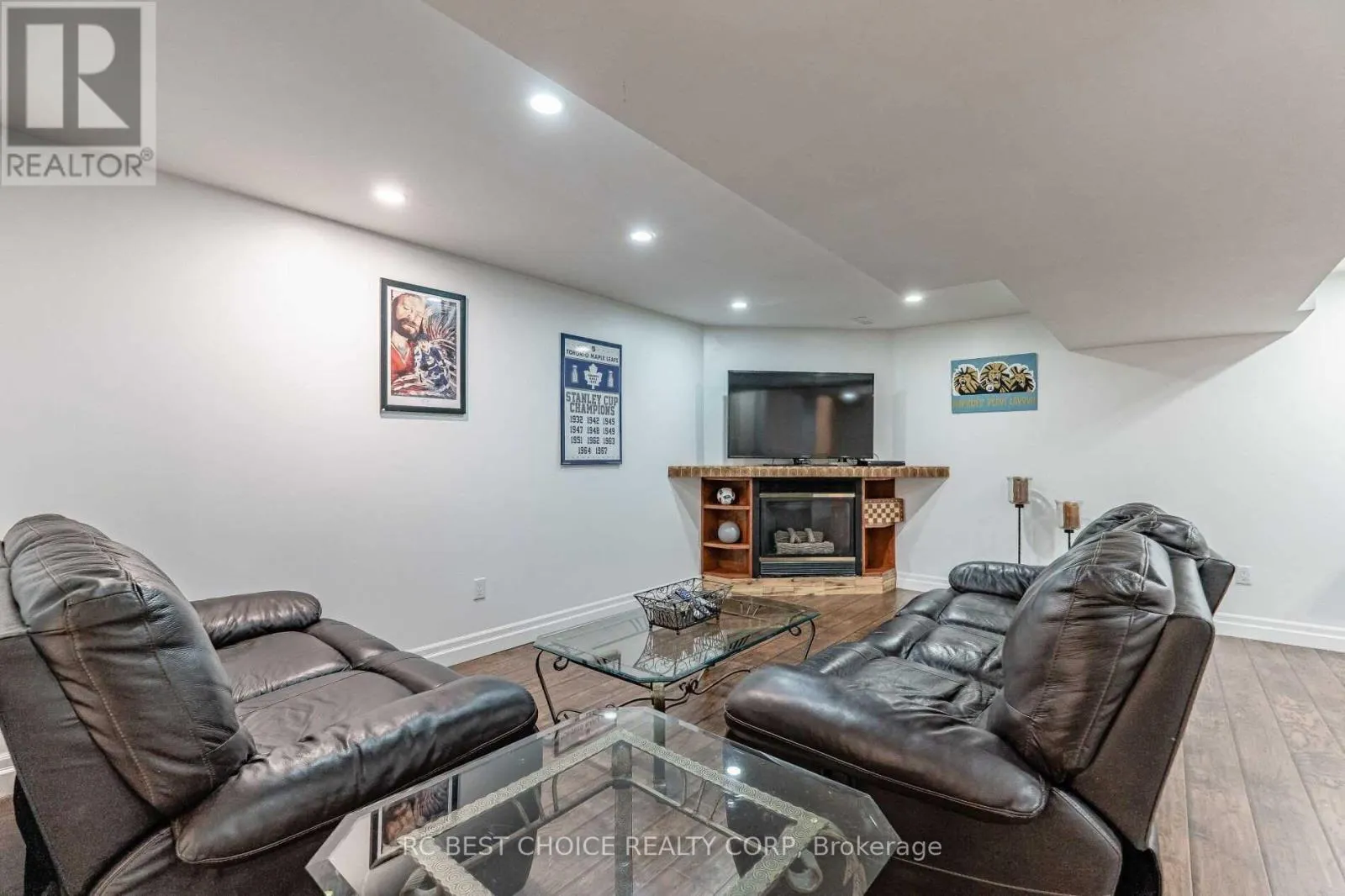 50 PELHAM DRIVE