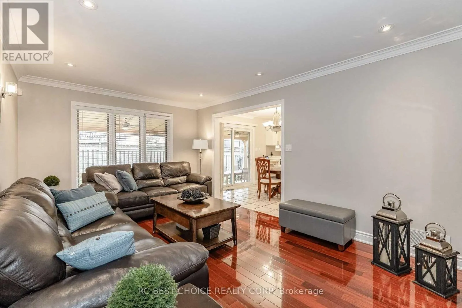 50 PELHAM DRIVE