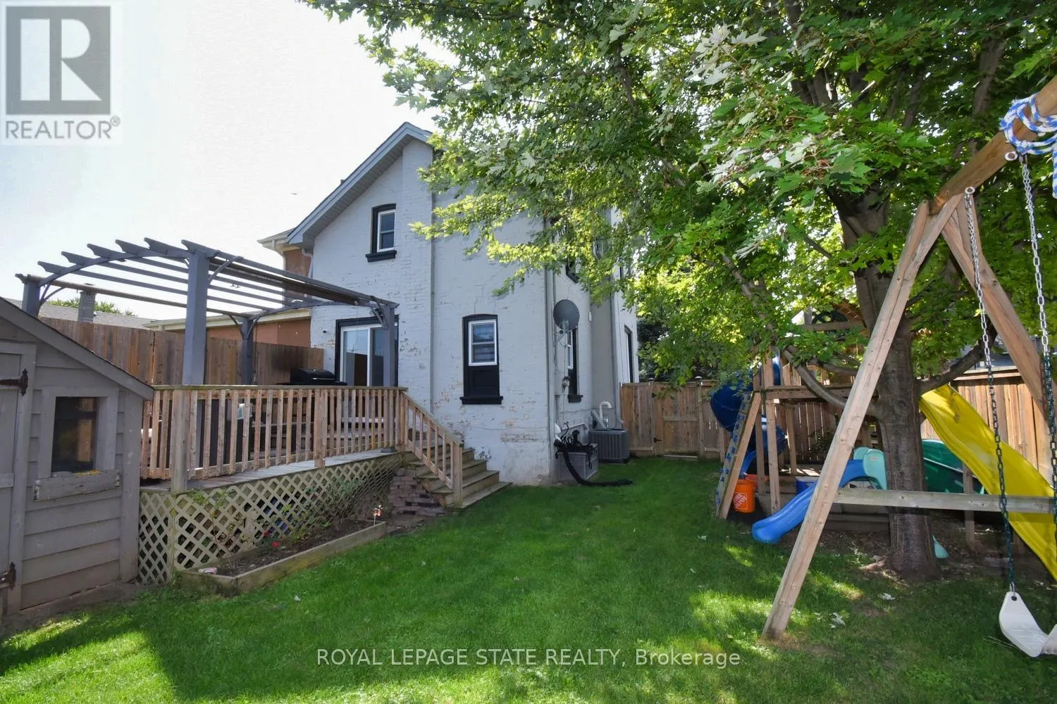 111 DRUMMOND STREET
