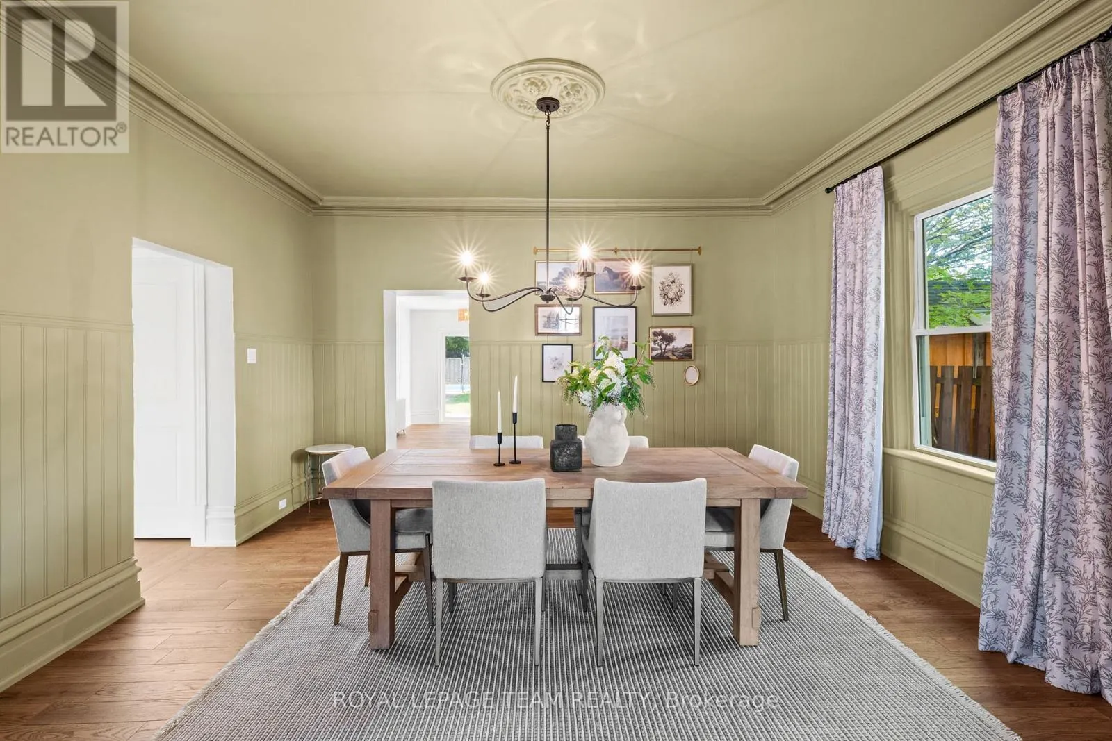 414 JAMES STREET W