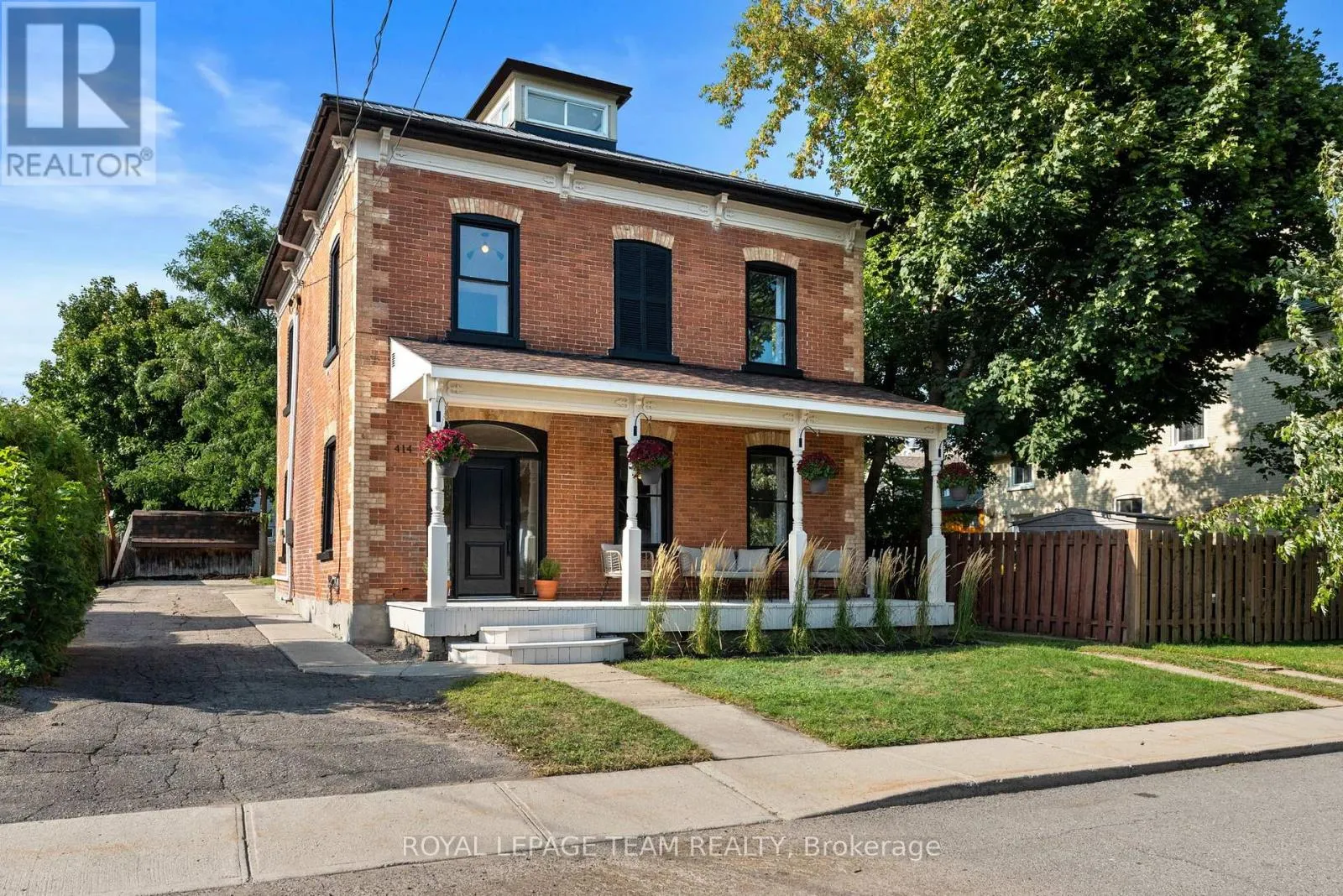 414 JAMES STREET W