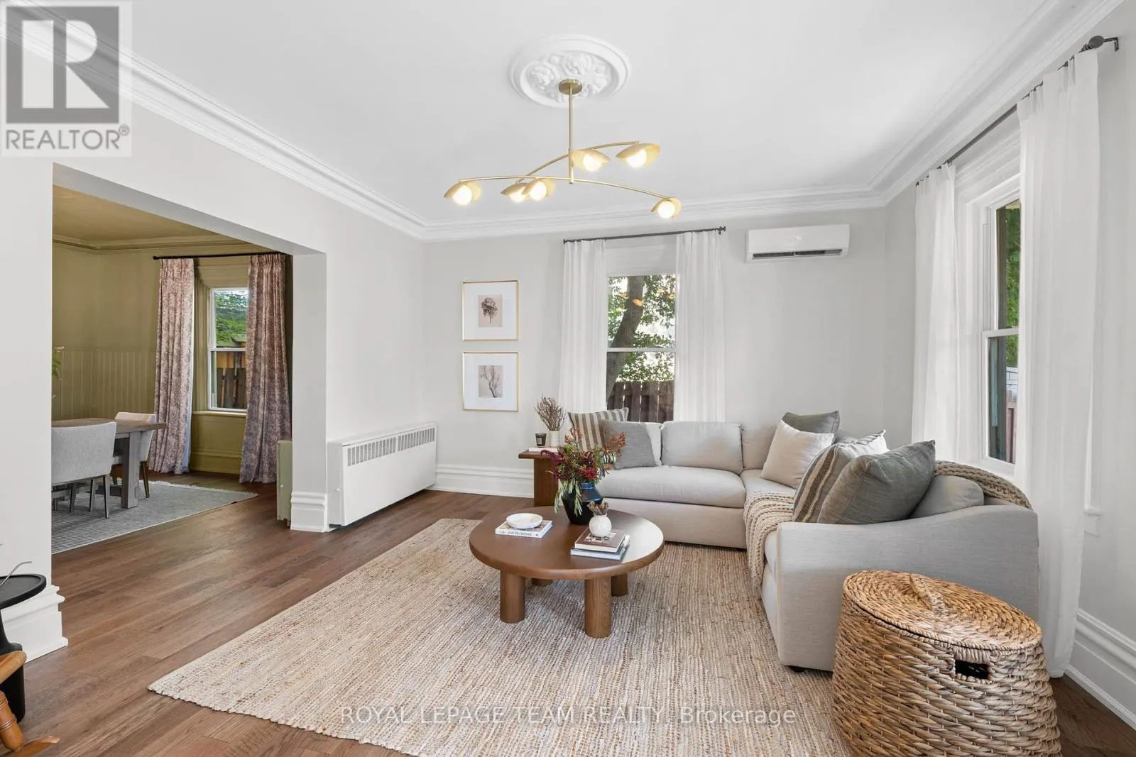 414 JAMES STREET W