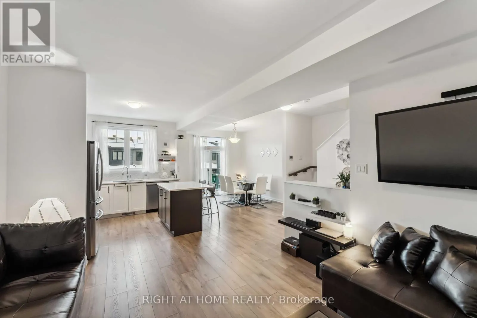 167 ATTWELL PRIVATE