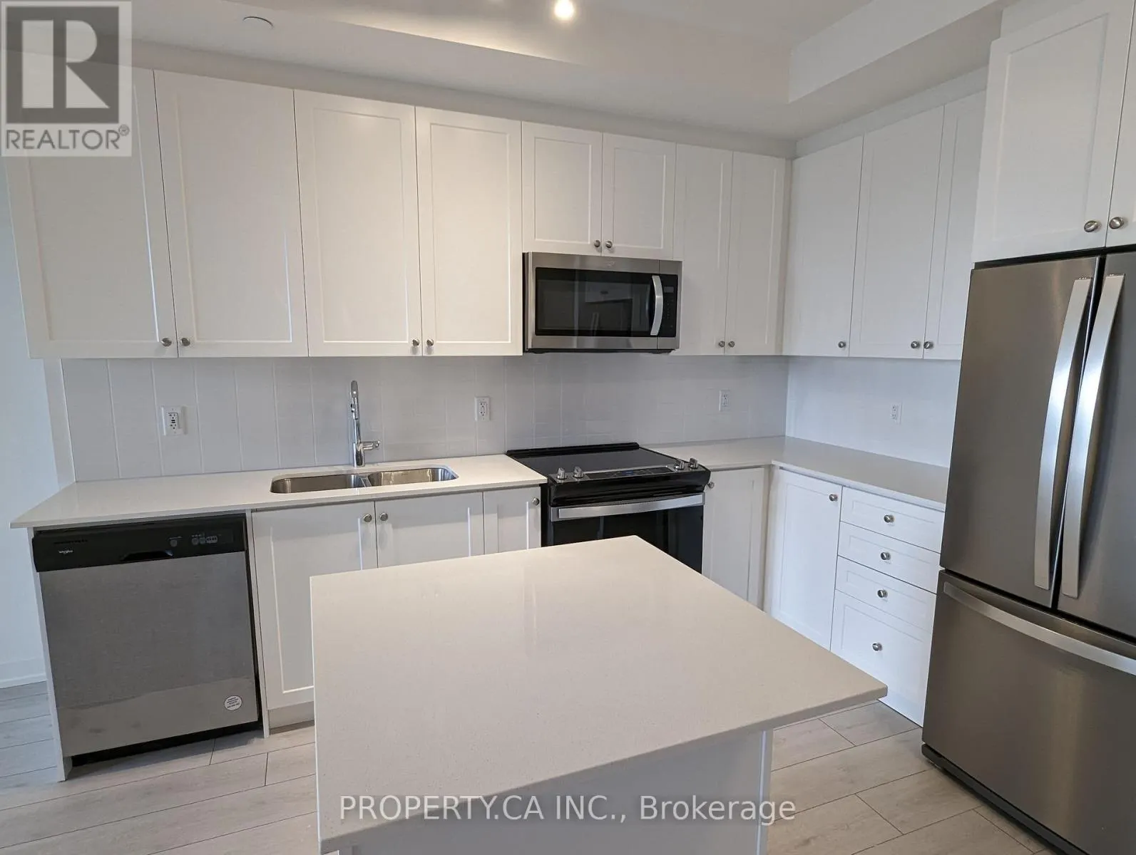 317 - 55 DUKE STREET W STREET