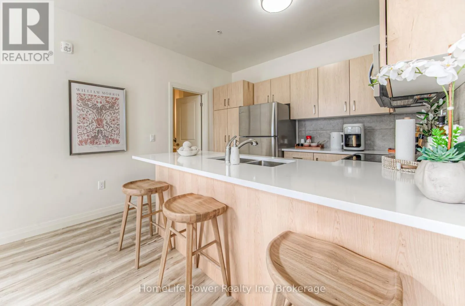 103 - 301 WESTMOUNT ROAD, #103